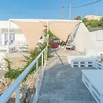 Epipleon Suites
