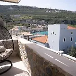 Alexandra\'S House