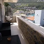 Alexandra\'S House