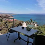 Emerald Apartment Halepa