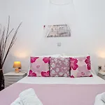 Margaret\'S Beach House Tinos