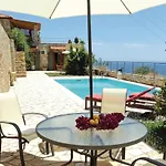 Cozy Home In Xyropigado With House Sea View