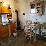 Wellanidia Cottage Skoutari