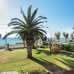 Vitamin Sea Beachfront Villa, Sithonia #Feelslikehome