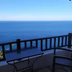 Triple Studio Apartment In Mylopotamos Beach