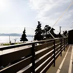 *Oasis* Best View Jacuzzi New Central Apartment
