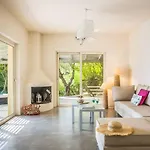 Kaminia Beach Villa