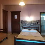 Triple Studio Room With The Most Beatifull View In Mylopotamos