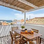 Guesthouse Niriides