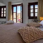 Platsa\'S House