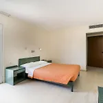 Evelyn Beach Hotel