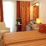 The Park Hotel Piraeus