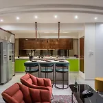 Maison De Mare, 4Br Central Luxury Beach Residence