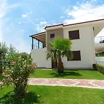 Villas Hanioti