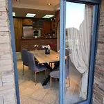 \'The Seagull\' Traditional Cottage