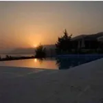Hotel Yades
