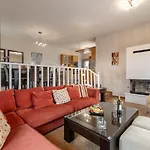 Villa Argo