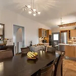 Villa Argo