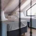 Ariti Luxury Apartment, Nikiana