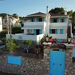 Anemos House