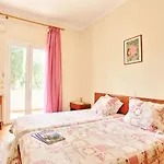 Zouli Sophia