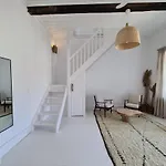Townhouse Christos