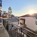 Townhouse Christos