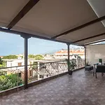 Akrata\'S Elegant Luxury Suite