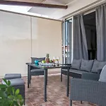 Akrata\'S Elegant Luxury Suite