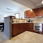 Villa-Ruby