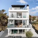 Black Stone Villa