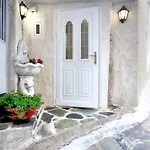 Παραδοσιακό Σπίτι Στο Χωριο