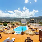 Triton Hotel