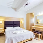 Pleasure Beach Hotel