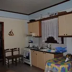 Akti Miaouli Holiday Home