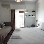 Melina Beachfront Apartment