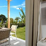 Nisea Beach Apartments