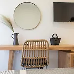 Anemelia Luxury Apartments