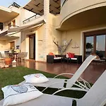#Luxlikehome Hill Summer Villa