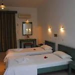 Elpis Studios And Apartments