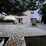 Welcome To Paradise!