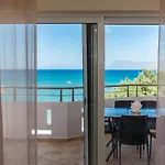 Mavros Molos Seaside Apartment