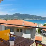 Zoe\'S Sea View Apartment