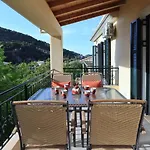 Gloria\'S House