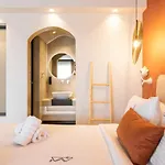 Cocooning Suites By Blue Carpet