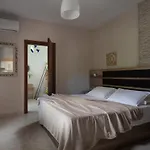 Tsamakdas House