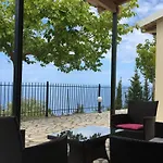 Evi΄S Studios