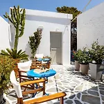 Hotel Dina