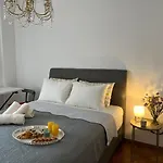 Theo Suites