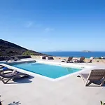 Elia Privileged Suites Andros Ανδροσ
